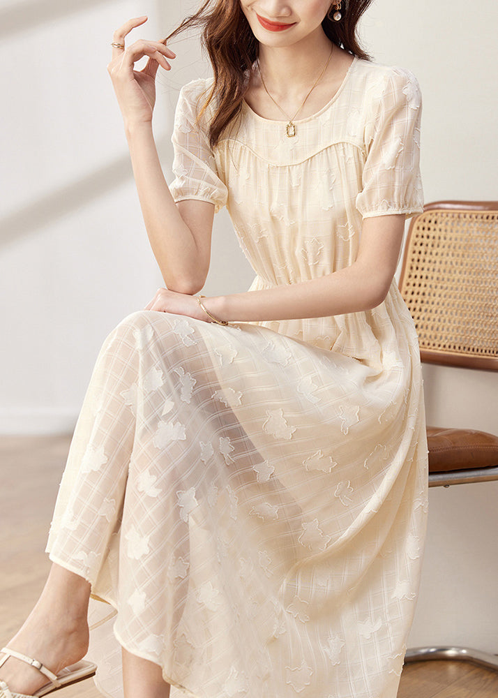 Beautifully Finished Dress in a Timeless Design
