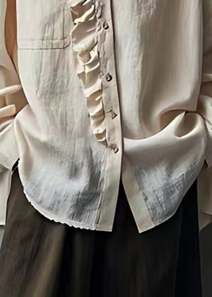 Effortlessly Elegant Top with a Timeless Design