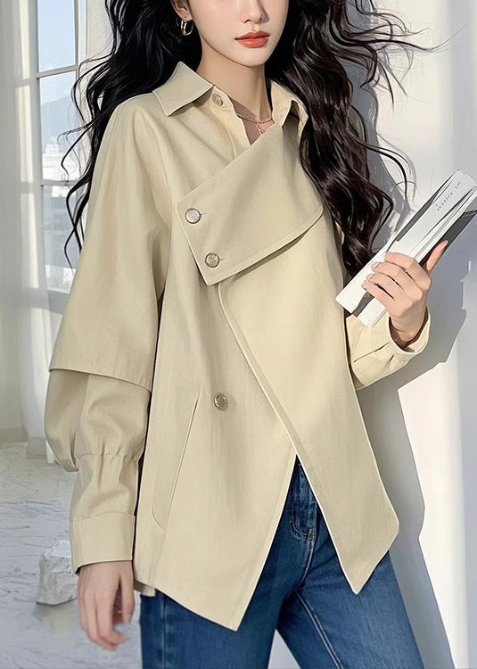 Effortlessly Elegant Coat with a Timeless Design