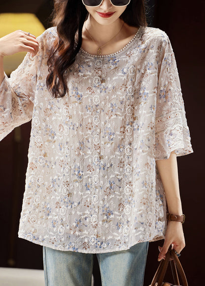 Classic Vintage Shirt with a Flattering Fit