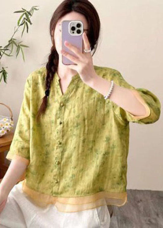 Well Tailored Top with a Graceful Silhouette