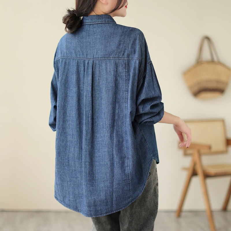 Sophisticated Blouse with a Clean Classic Look