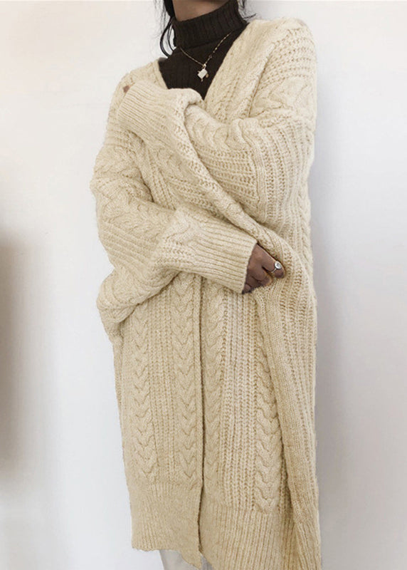 Effortlessly Elegant Cardigan with a Timeless Design