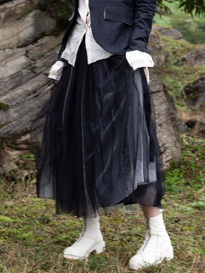 Effortlessly Elegant Garment with a Timeless Design