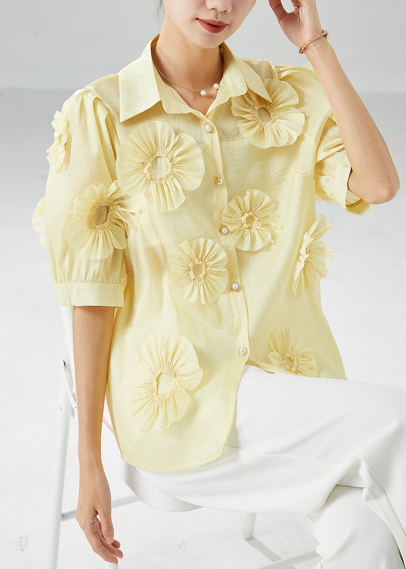 Classic Vintage Shirt with a Flattering Fit