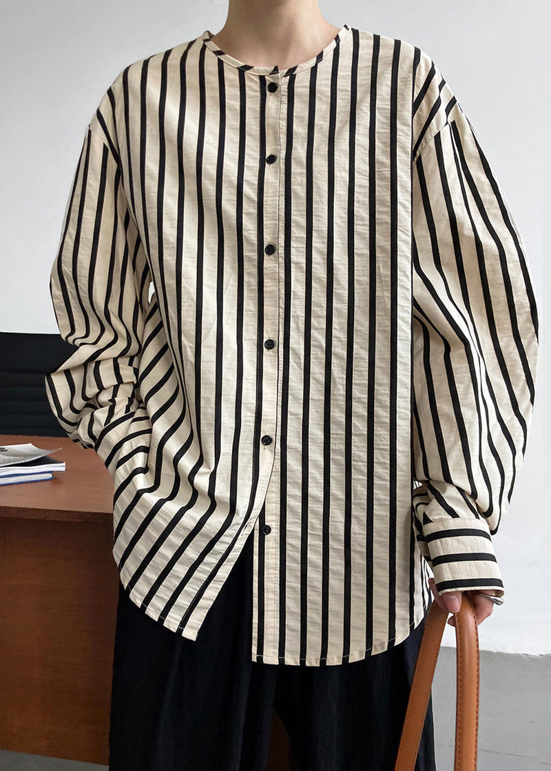 Classic Vintage Shirt with a Flattering Fit
