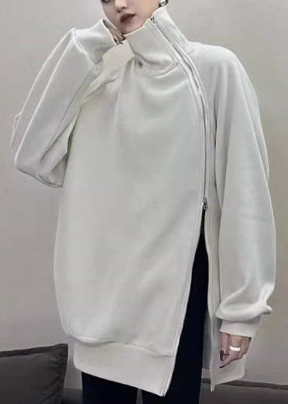 Classic Vintage Pullover with a Flattering Fit
