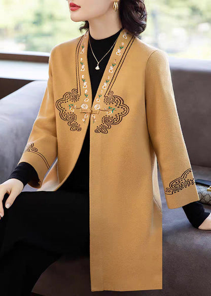 Gracefully Styled Coat for Any Occasion