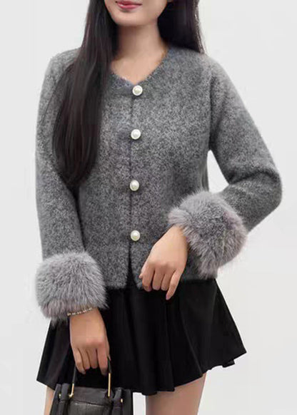 Gracefully Styled Coat for Any Occasion