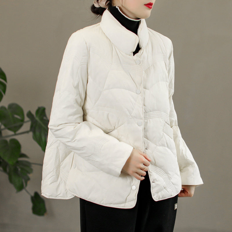 Well Tailored Coat with a Graceful Silhouette