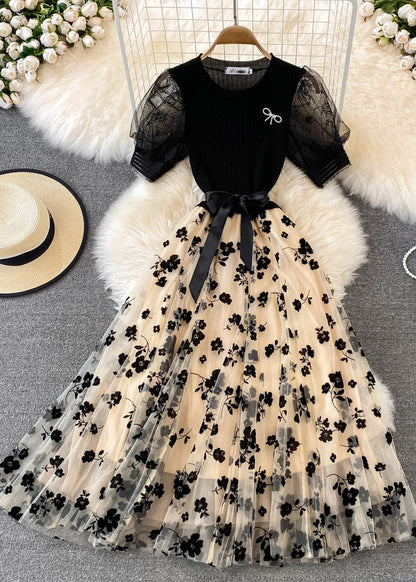 Classic Vintage Dress with a Flattering Fit