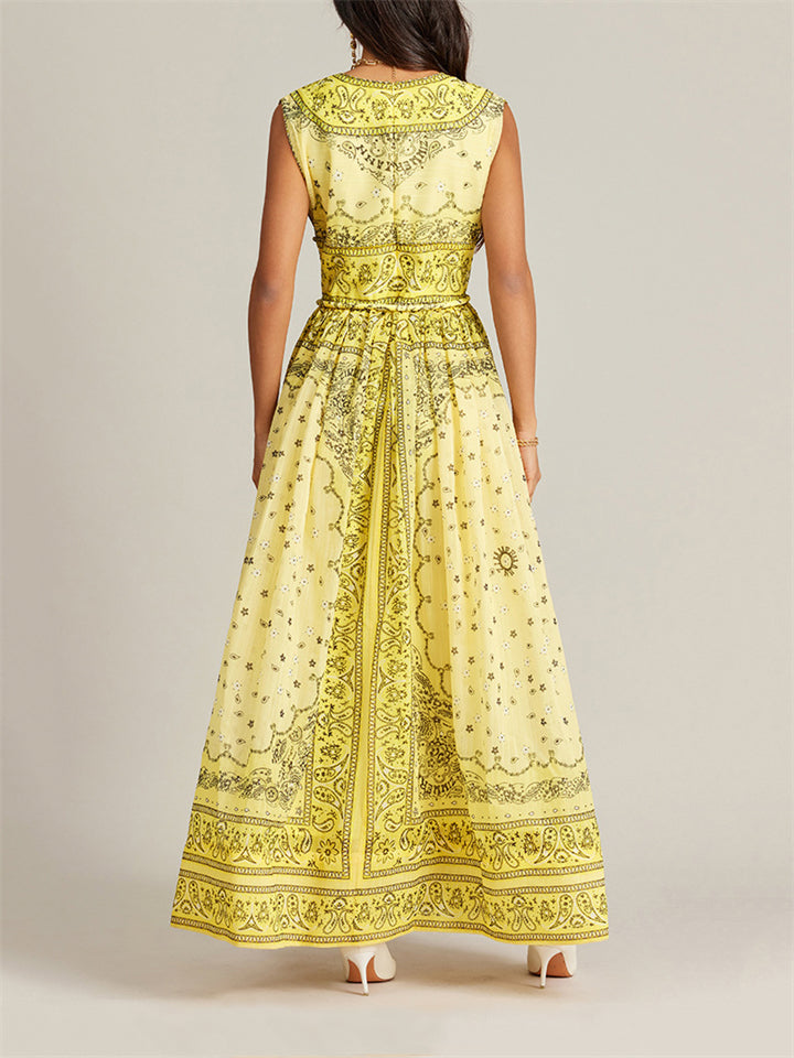 Classic Vintage Dress with a Flattering Fit