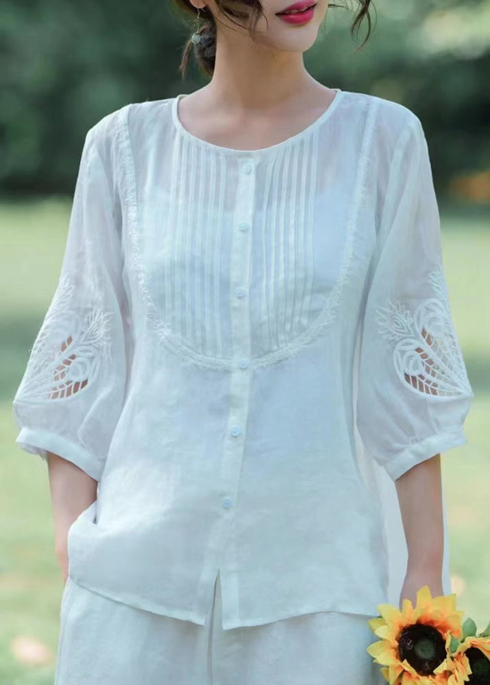 Beautifully Finished Top in a Timeless Design
