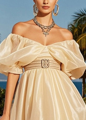 Effortlessly Elegant Dress with a Timeless Design