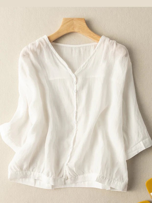 Effortlessly Elegant Shirt with a Timeless Design