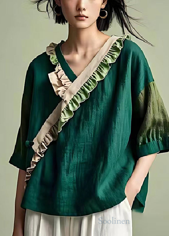 Well Tailored Top with a Graceful Silhouette