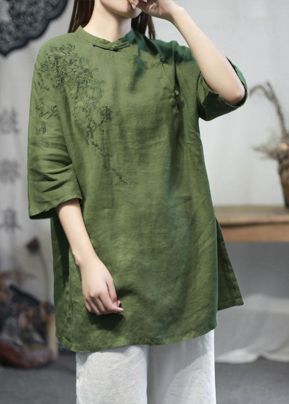 A Vintage Style Top with Delicate Timeless Details