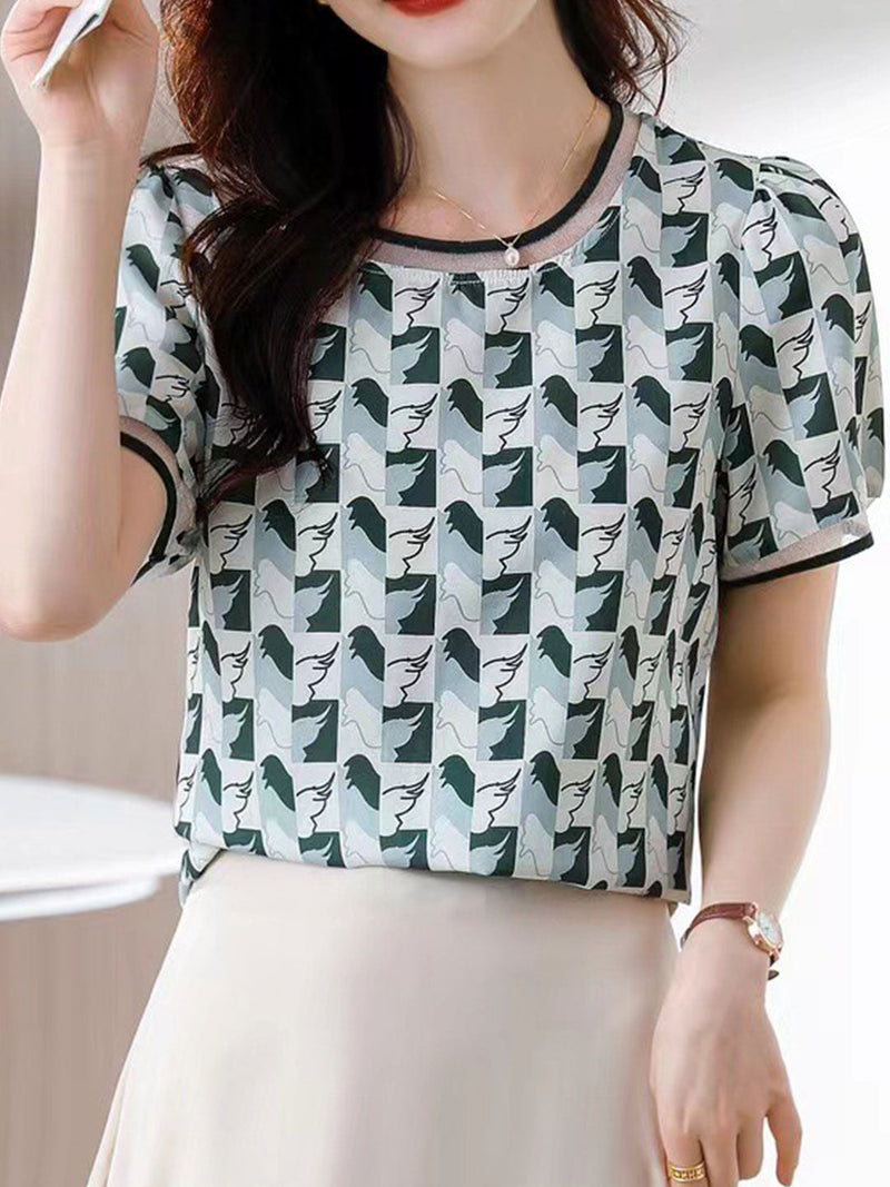 Well Tailored Shirt with a Graceful Silhouette