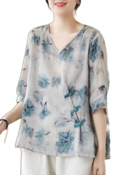 Effortlessly Elegant Blouse with a Timeless Design