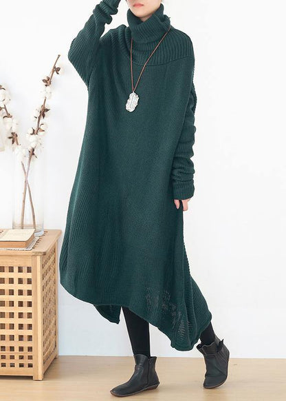 Well Tailored Sweater with a Graceful Silhouette