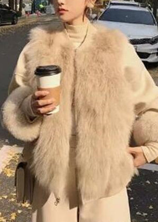 Sophisticated Coat with a Clean Classic Look