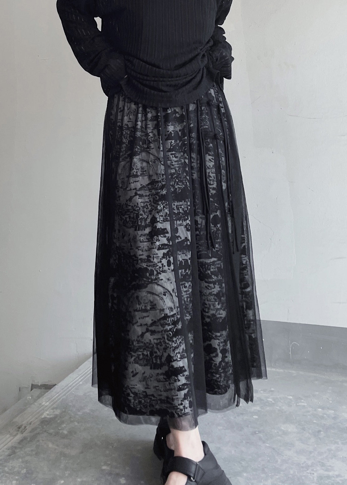 Effortlessly Elegant Garment with a Timeless Design