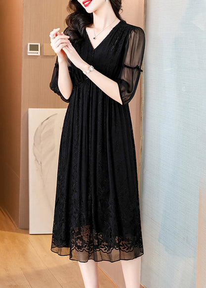 Effortlessly Elegant Dress with a Timeless Design