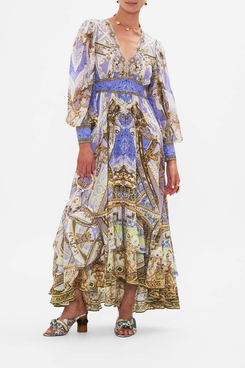 Gracefully Styled Dress for Any Occasion