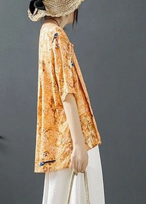 Effortlessly Elegant Top with a Timeless Design