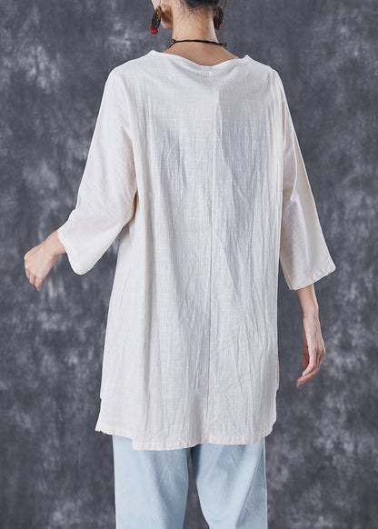 Well Tailored Top with a Graceful Silhouette