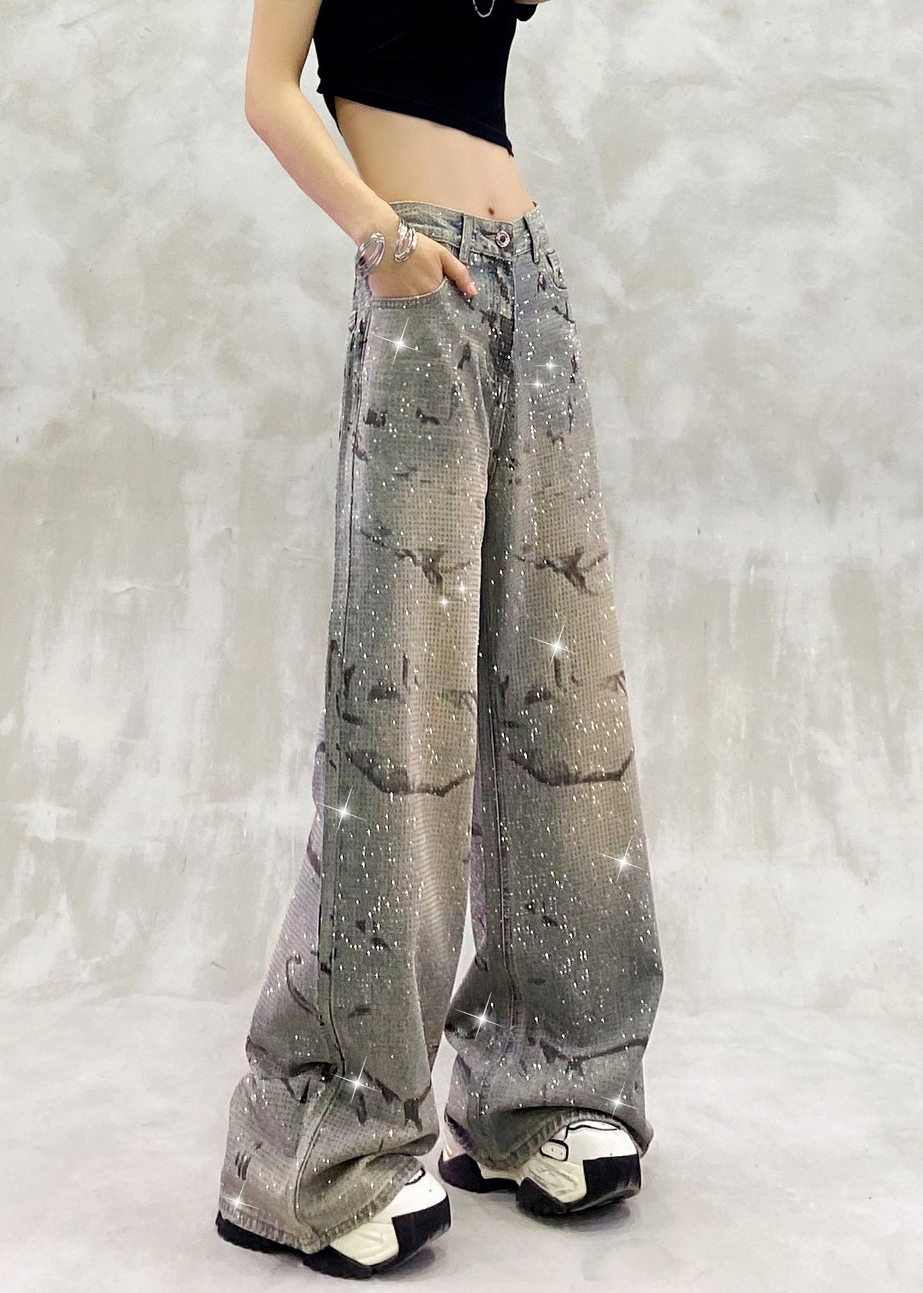 Elegantly Styled Pants for Everyday Wear