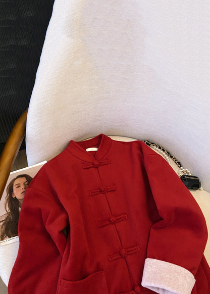 Beautifully Finished Coat in a Timeless Design