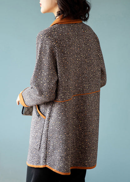 Elegantly Styled Coat for Everyday Wear