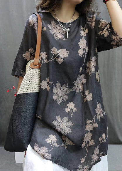 A Vintage Style Shirt with Delicate Timeless Details