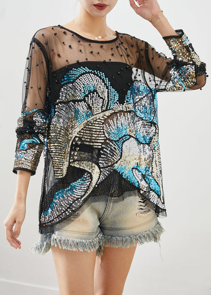 Classic Vintage Blouse with a Flattering Fit