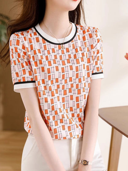 Classic Vintage Top with a Flattering Fit