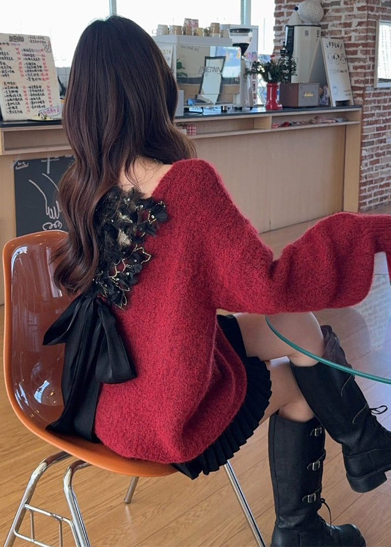 Classic Vintage Sweater with a Flattering Fit