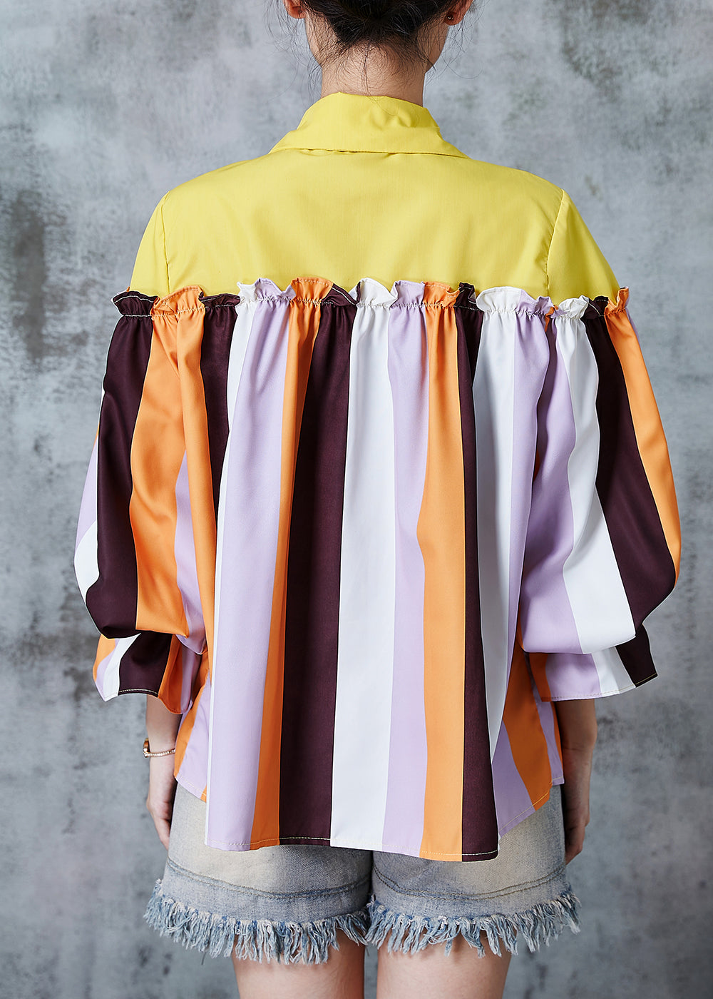 Well Tailored Shirt with a Graceful Silhouette