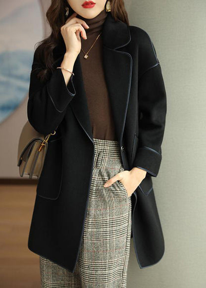 Effortlessly Elegant Jacket with a Timeless Design