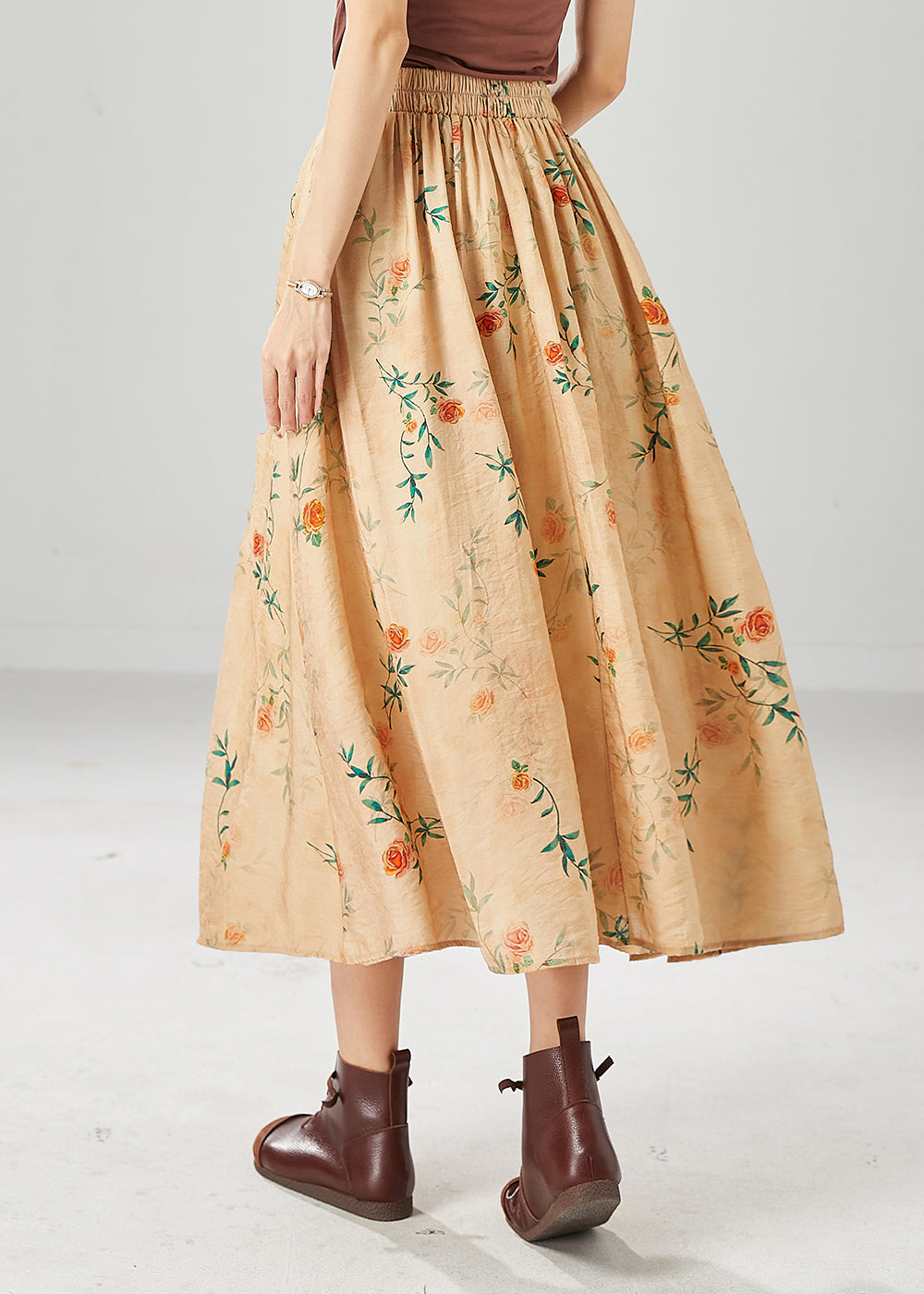 Effortlessly Elegant Garment with a Timeless Design