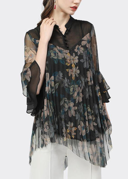 Well Tailored Blouse with a Graceful Silhouette