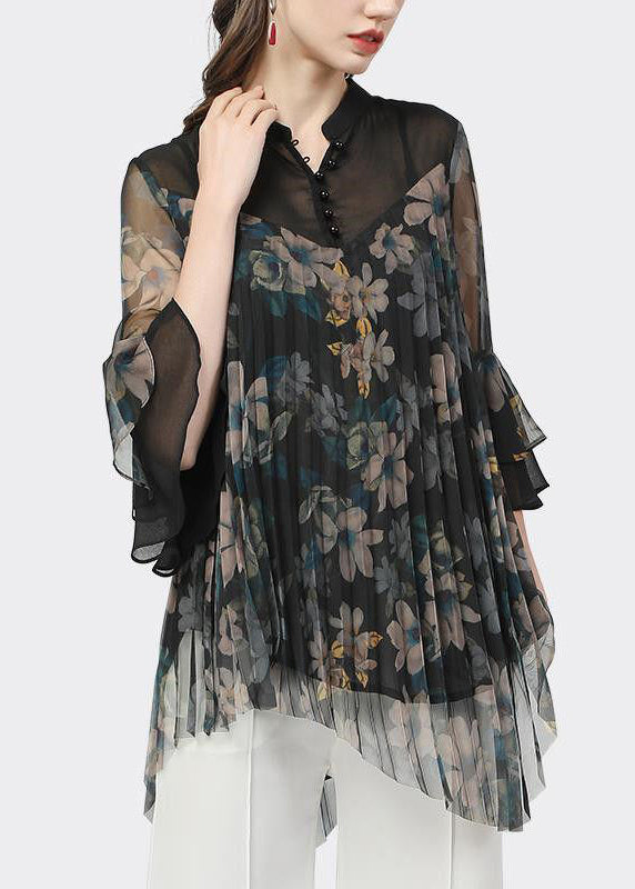Well Tailored Blouse with a Graceful Silhouette