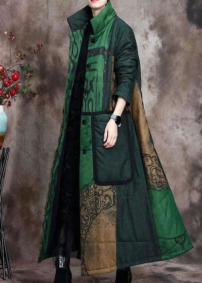 Classic Vintage Coat with a Flattering Fit