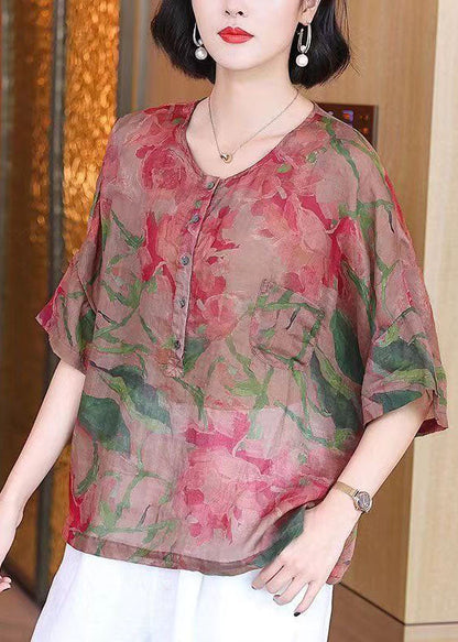 Beautifully Finished Blouse in a Timeless Design