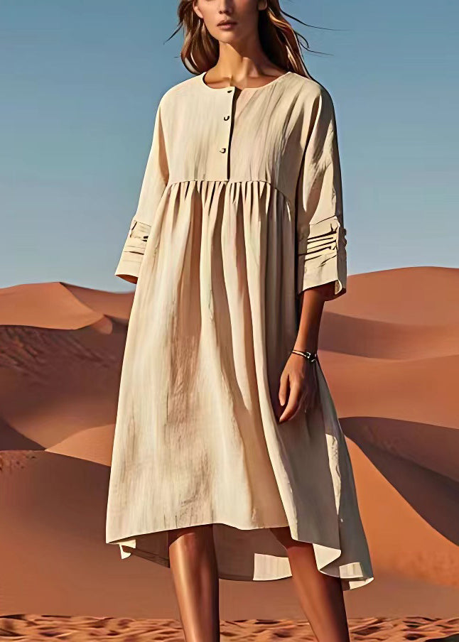 Well Tailored Dress with a Graceful Silhouette