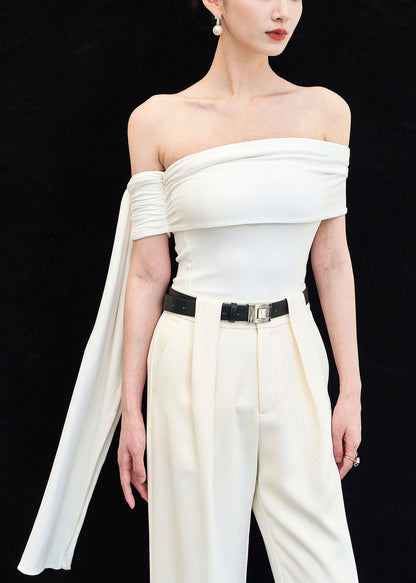 Well Tailored Top with a Graceful Silhouette