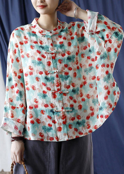 Sophisticated Blouse with a Clean Classic Look