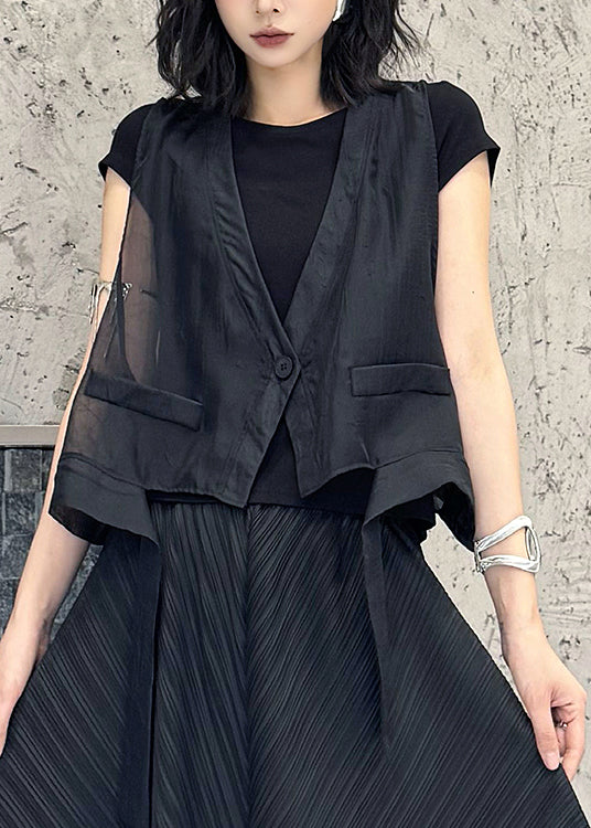 A Vintage Style Top with Delicate Timeless Details