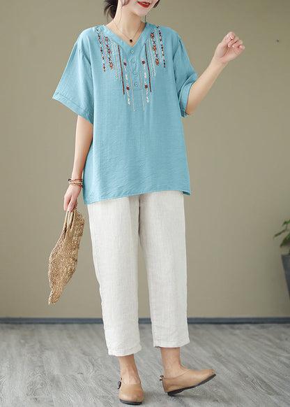 Classic Vintage Shirt with a Flattering Fit