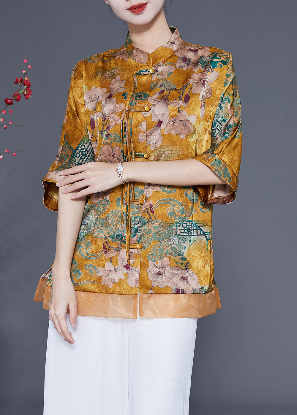 Polished Blouse with an Effortless Classic Look